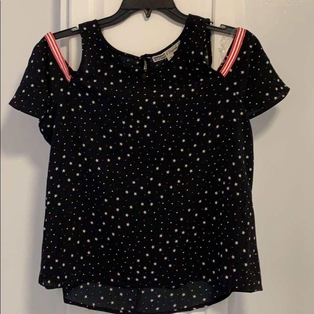 Short sleeve top